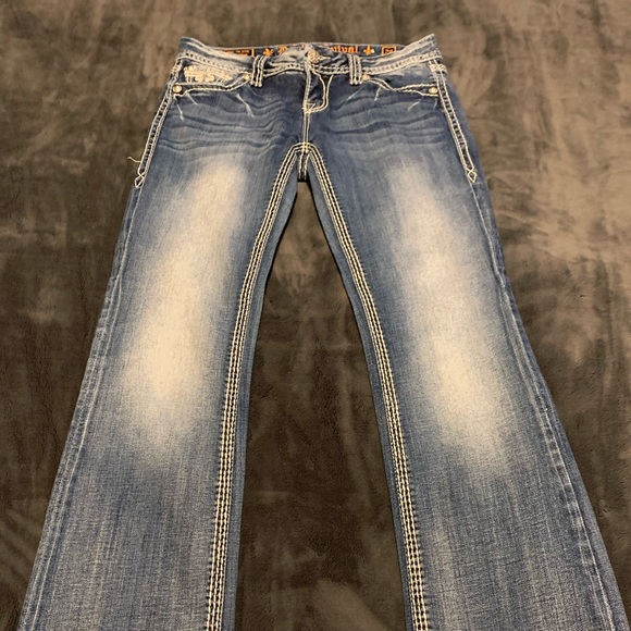 Rock Revival Jeans - Picture 3 of 7